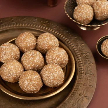 Nuvvula laddu (Sesame)